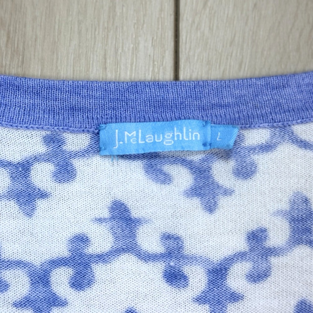J McLaughlin Cardigan Womens L Blue White Print Button Front Knit 3/4 Sleeve Top - Picture 2 of 6